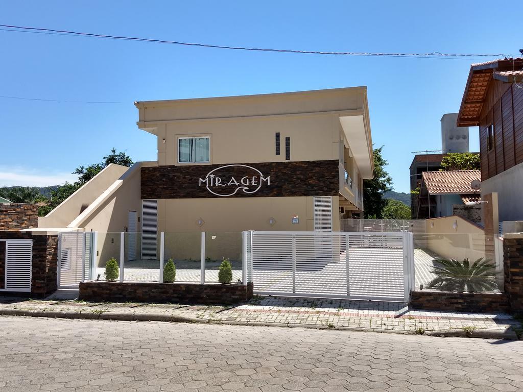 Residencial Miragem Apartment *